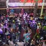 Long Harmony Hotel Avsallar