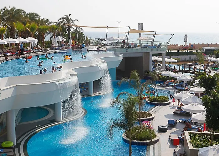 Long Harmony Hotel 5*