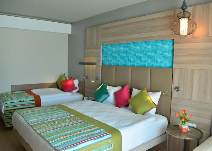 Long Harmony Hotel 5*