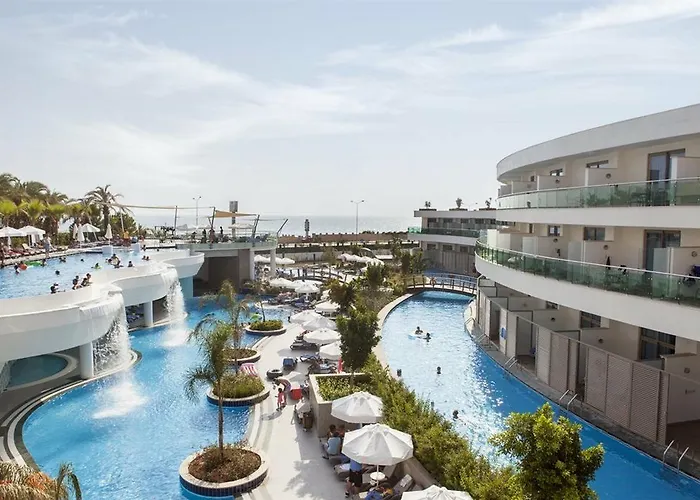 Long Harmony Hotel 5*
